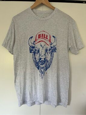 Gray Buffalo Bill T-shirt